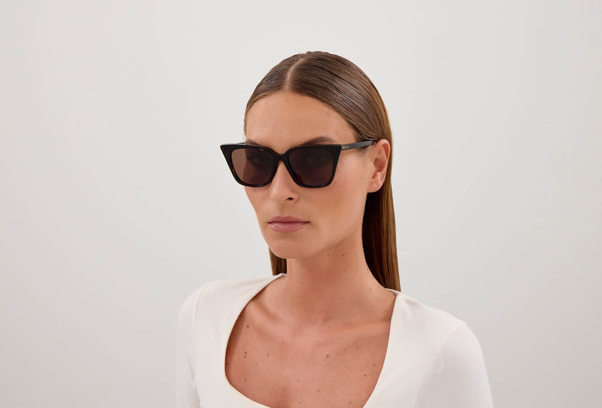 Alexander Mcqueen AM0556S