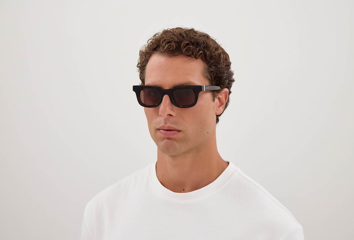 Alexander Mcqueen AM0547S